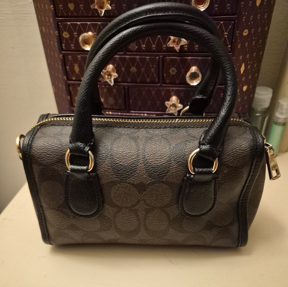 COACH BABY BENNET SATCHEL - Picture 3 of 9